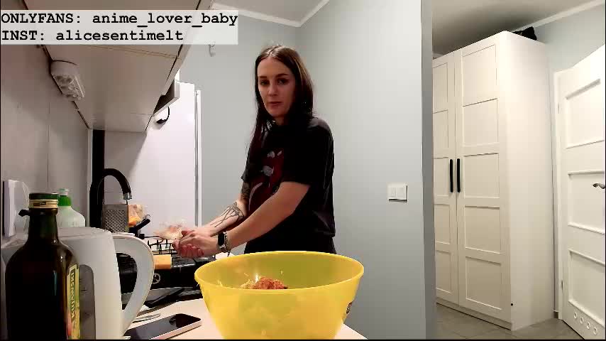 anime_baby22 Live Sex December 13, 2025