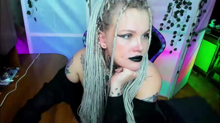 hannah_chaos Live Sex December 14, 2025