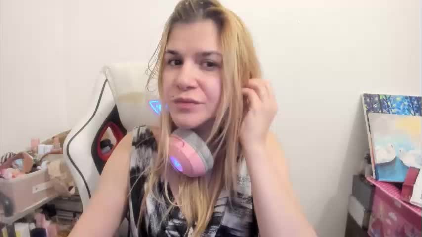 artsyandcraftsy_ Live Sex December 13, 2025