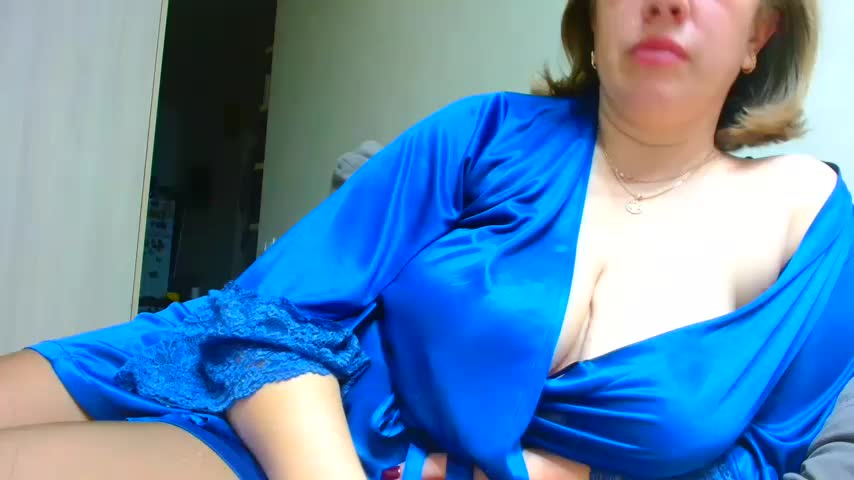 Brionia Live Sex December 3, 2025