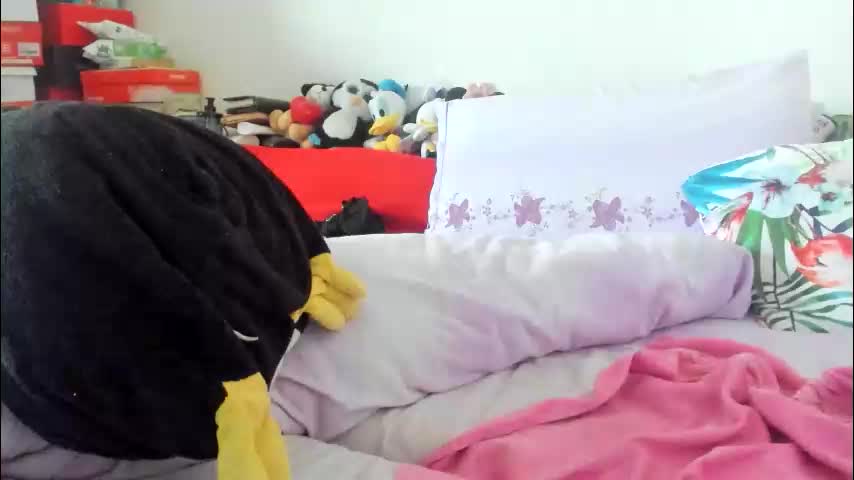 lovelywoman23 Live Sex December 1, 2025