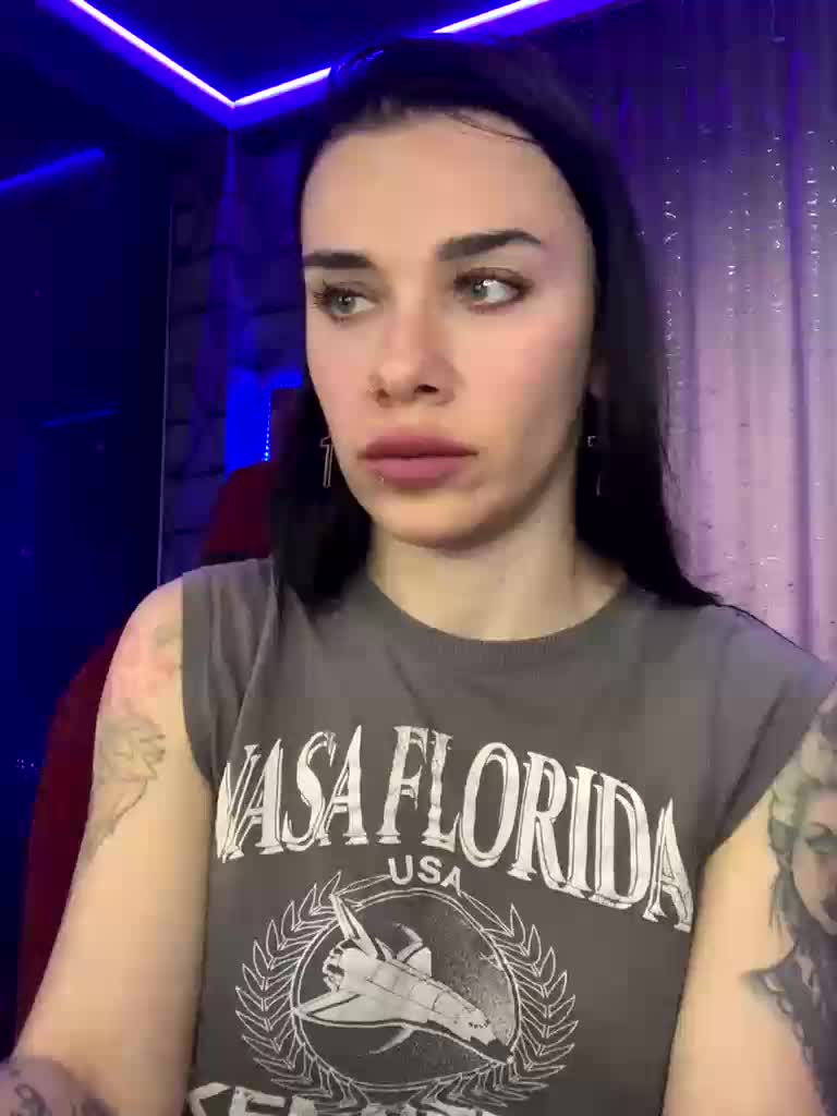deva_maria Live Sex December 1, 2025