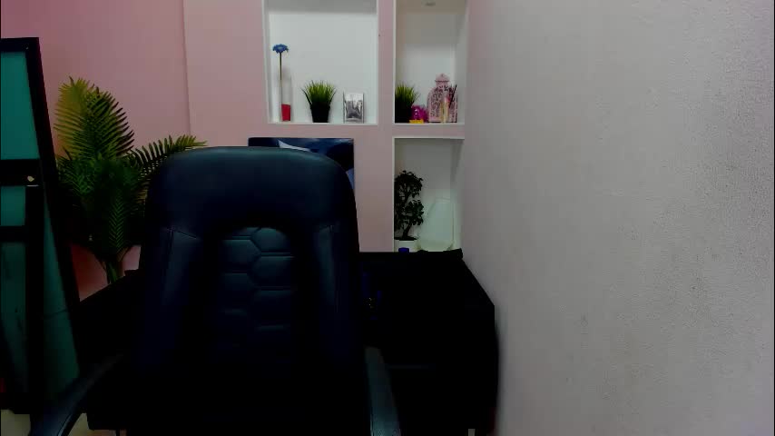 persinaky Live Sex December 12, 2025