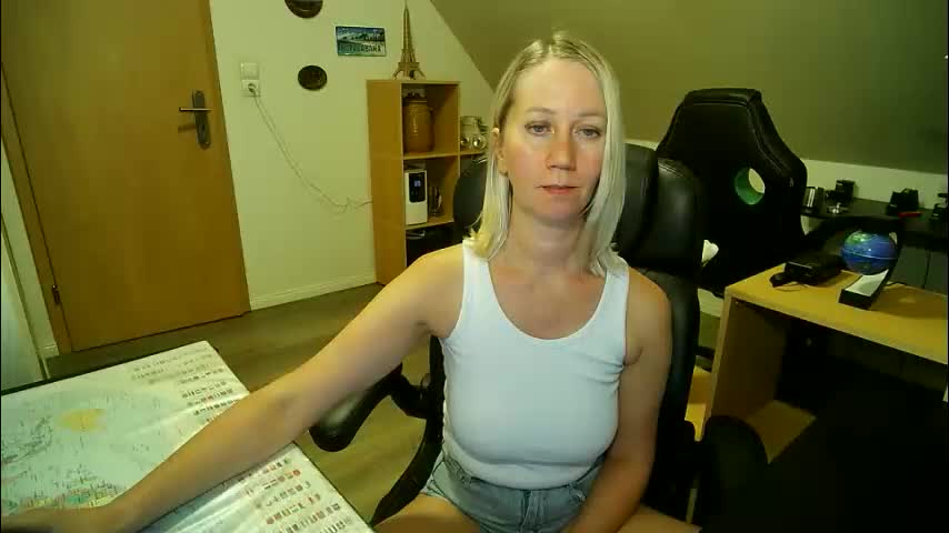 _korall_ Live Sex December 3, 2025