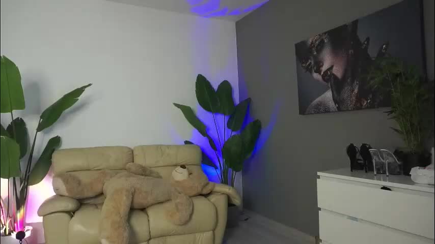 angeleyesblue25 Live Sex December 14, 2025