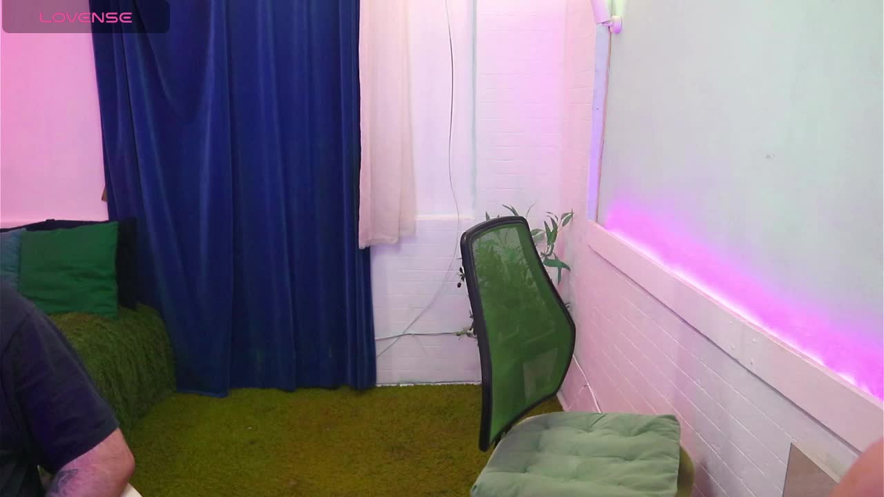 AlisaAleks Live Sex December 15, 2025