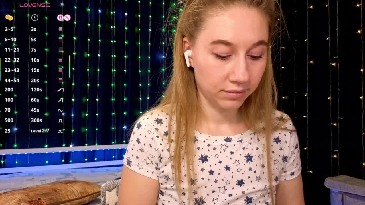 kiskaWEDNESDAY Live Sex December 13, 2025