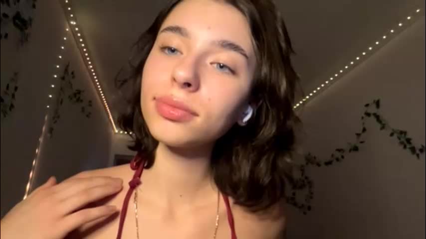 viviennebreihan Live Sex December 13, 2025