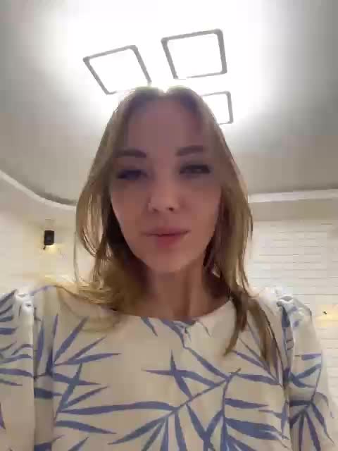 KitFox Live Sex December 3, 2025