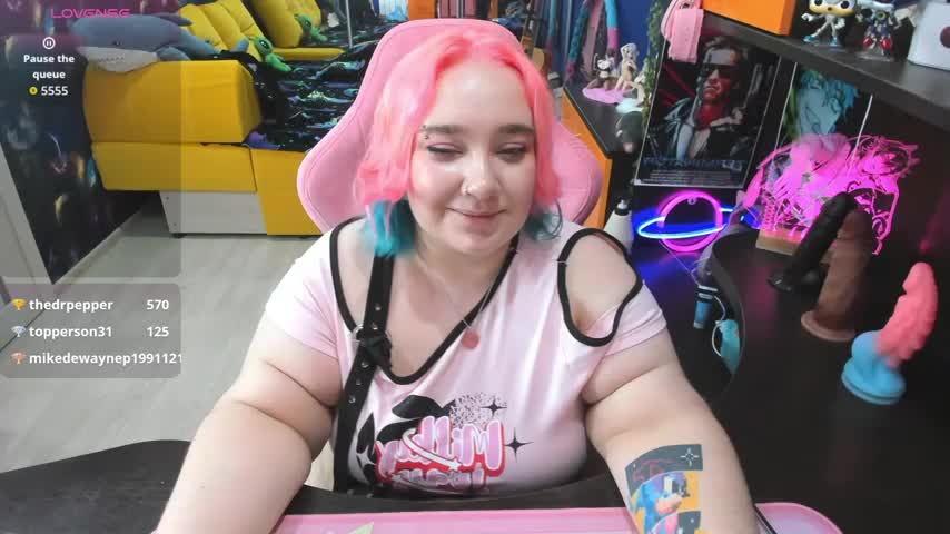 Softie_Sofy Live Sex December 13, 2025