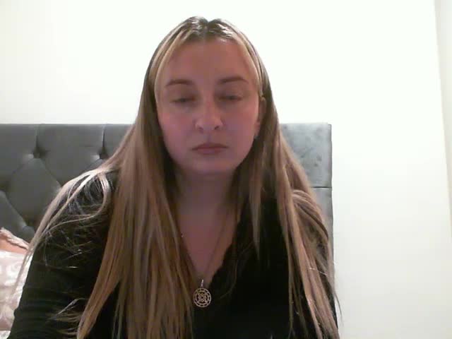 RuslanaFlower Live Sex December 12, 2025