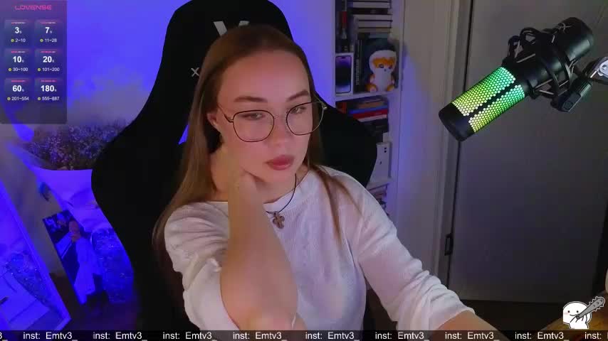 Emili1- Live Sex December 4, 2025