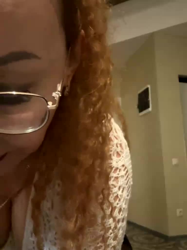 Pink-Lips Live Sex December 13, 2025