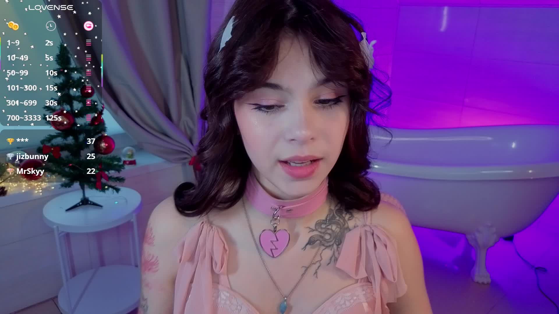 CoralineJones Live Sex December 15, 2025