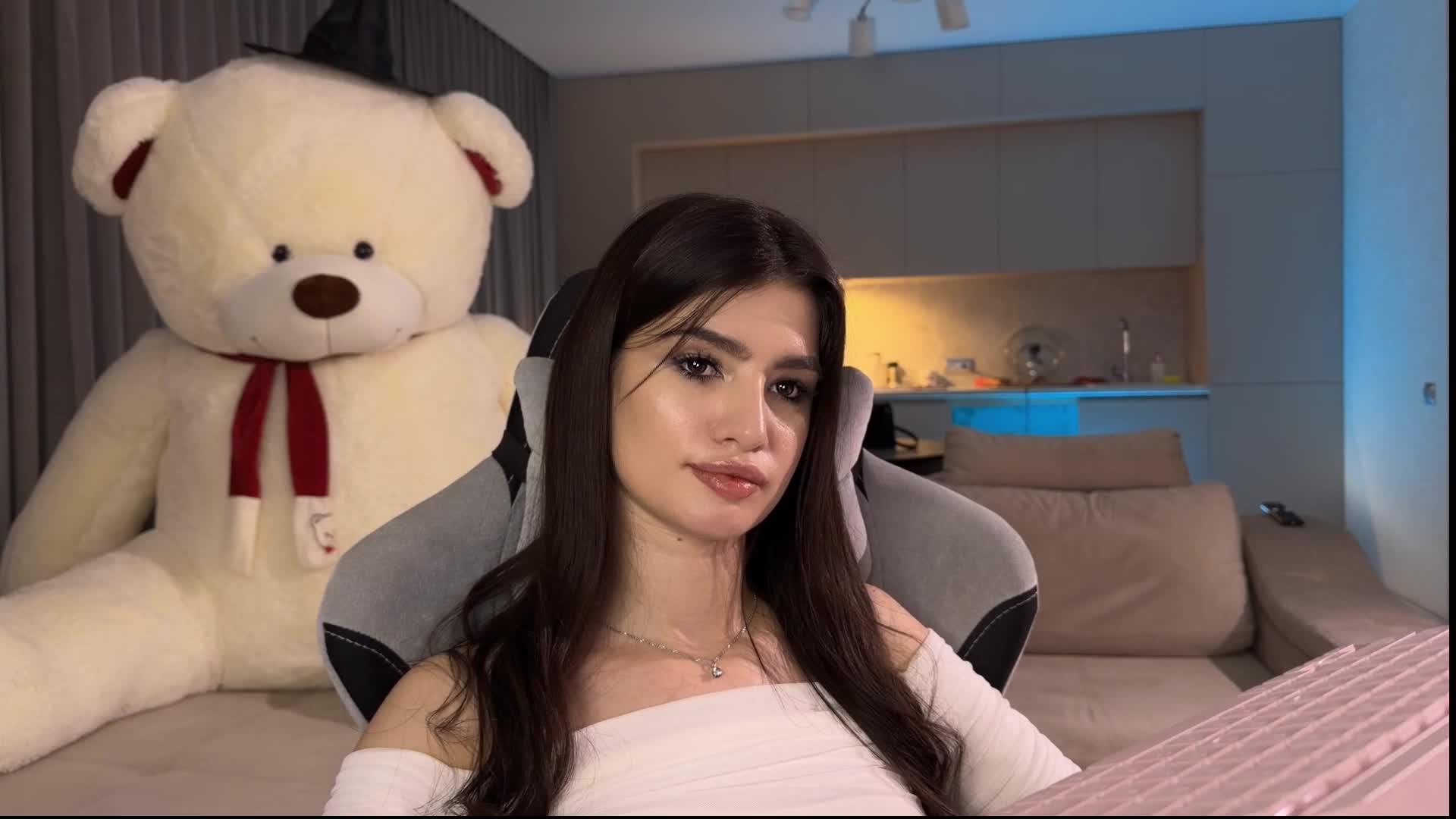 Sofi-Mi Live Sex December 3, 2025