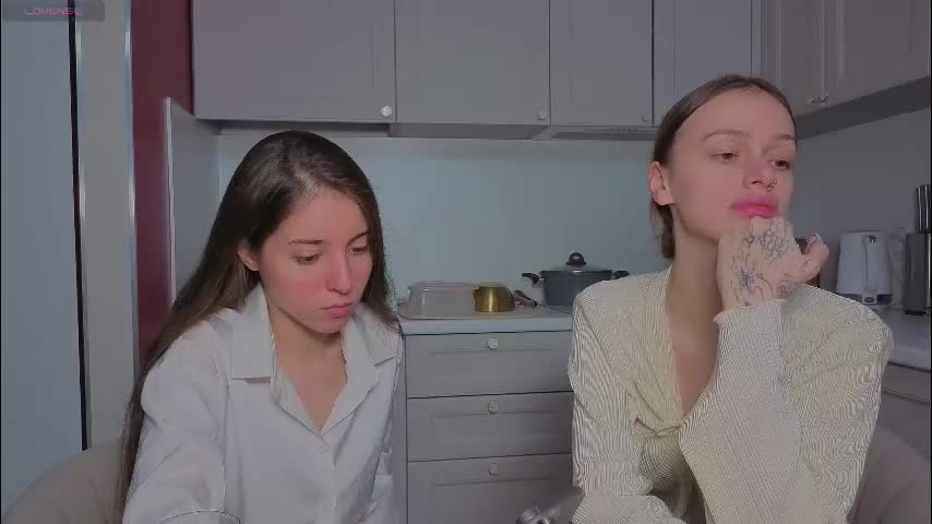 ihavepaws33 Live Sex December 13, 2025