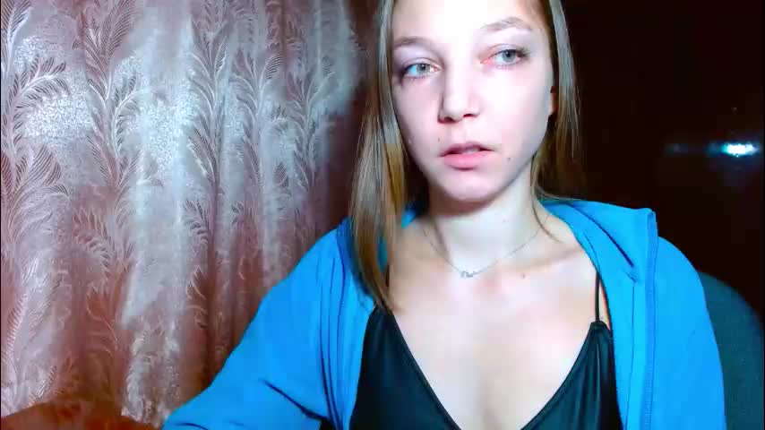 emilly_xkiss Live Sex December 13, 2025