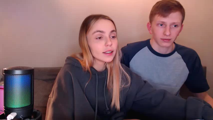 juliaanddima Live Sex December 13, 2025