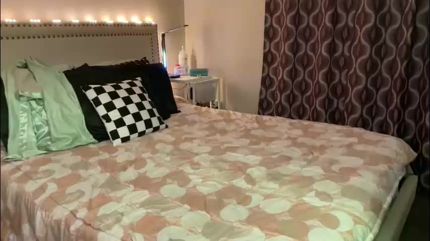 lau_mamacita Live Sex December 12, 2025