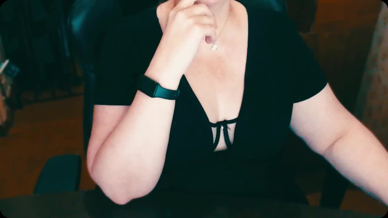 Alisa1917 Live Sex December 14, 2025