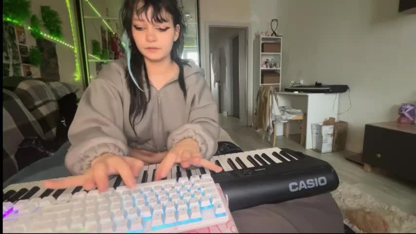 nikoli_naw Live Sex December 5, 2025