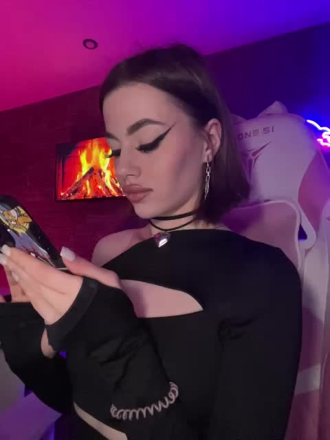 HotGirlEva Live Sex December 4, 2025