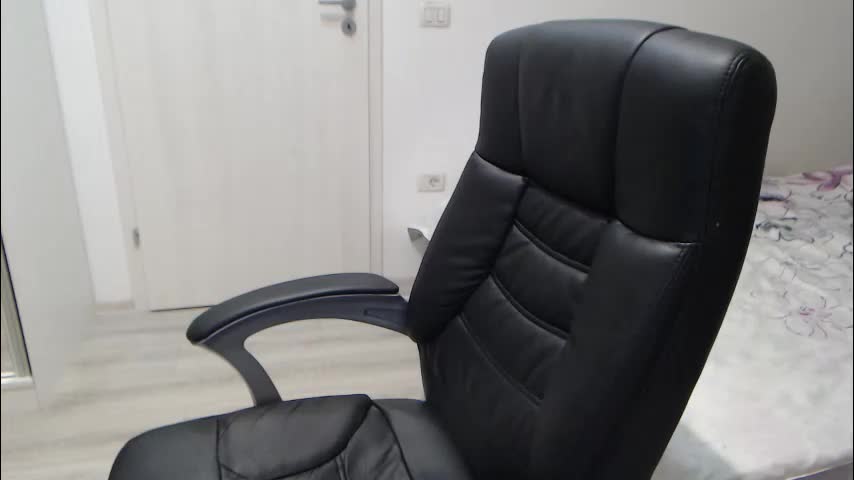 blue_eyes96 Live Sex December 5, 2025