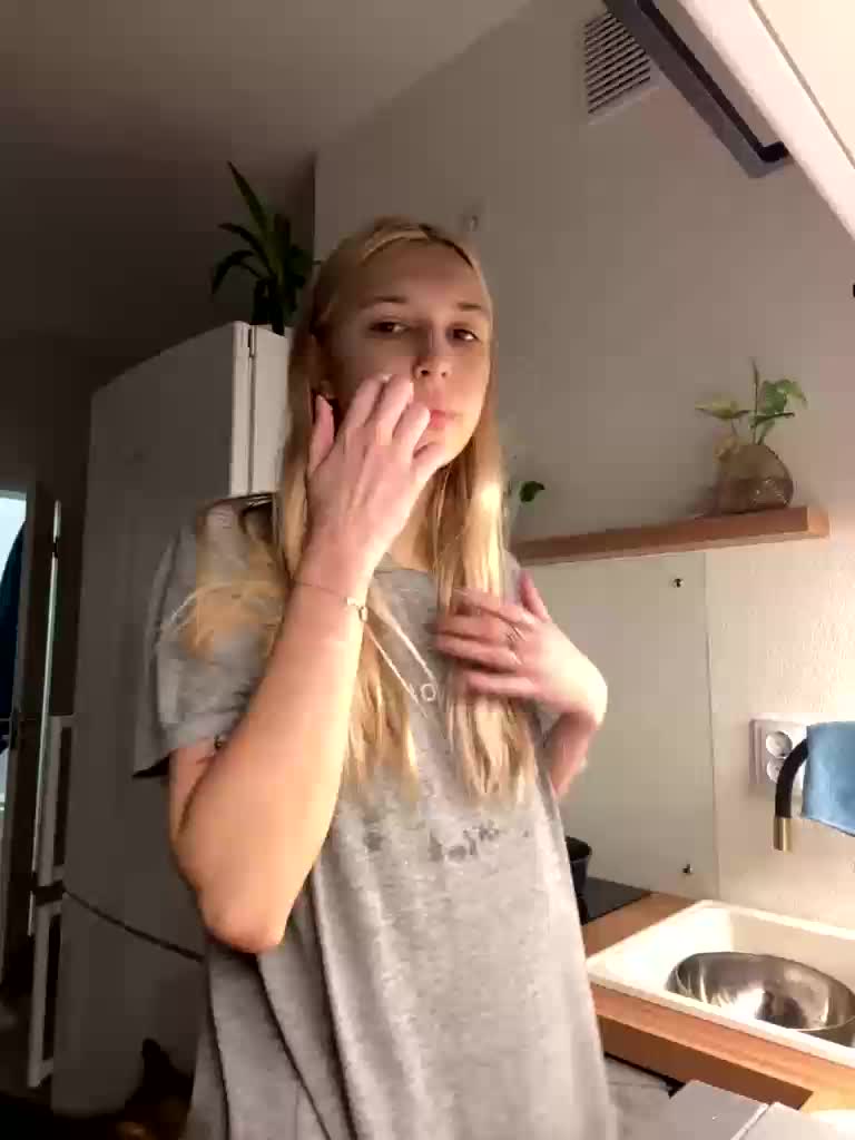 lina_wap Live Sex December 13, 2025