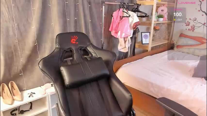 michel_momsen Live Sex 2025.12.04