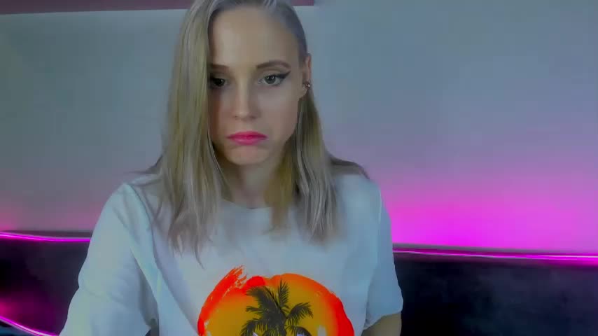 GinaLovely Live Sex December 13, 2025