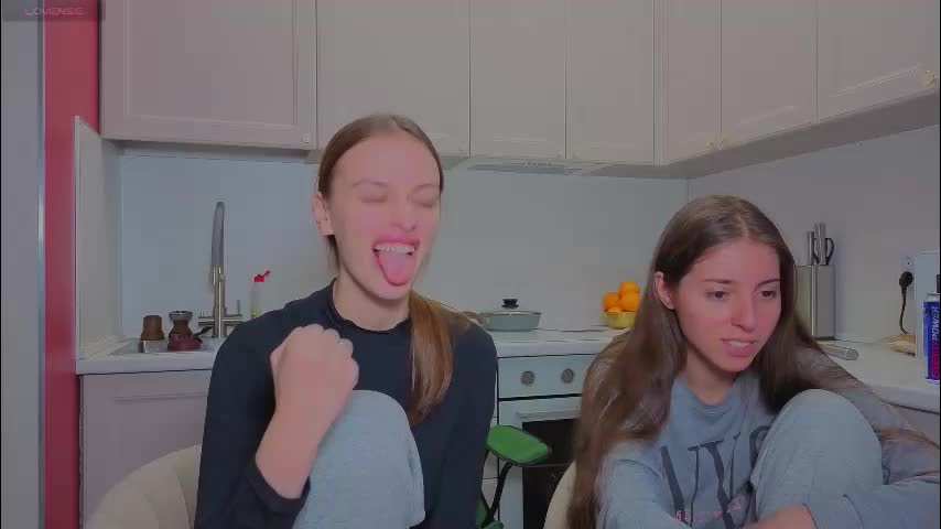 ihavepaws33 Live Sex December 13, 2025