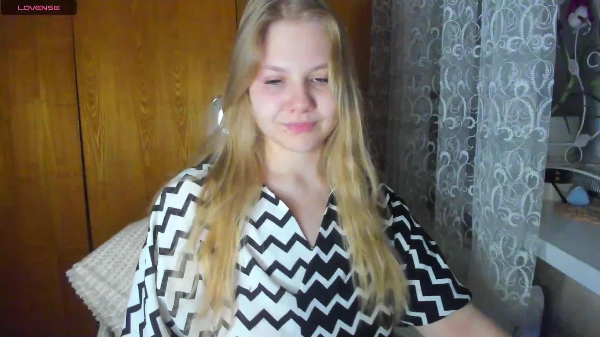 Emma-Frizea Live Sex December 5, 2025