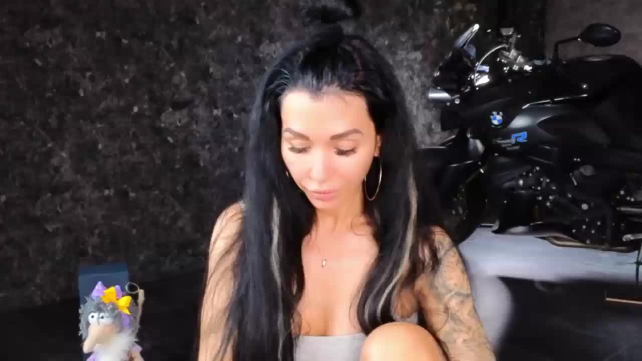 -BABAYAGA- Live Sex December 4, 2025