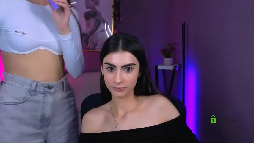 berry_alma Live Sex December 13, 2025