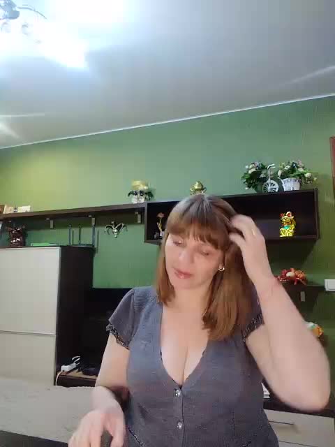 Veronika_Gold Live Sex December 13, 2025
