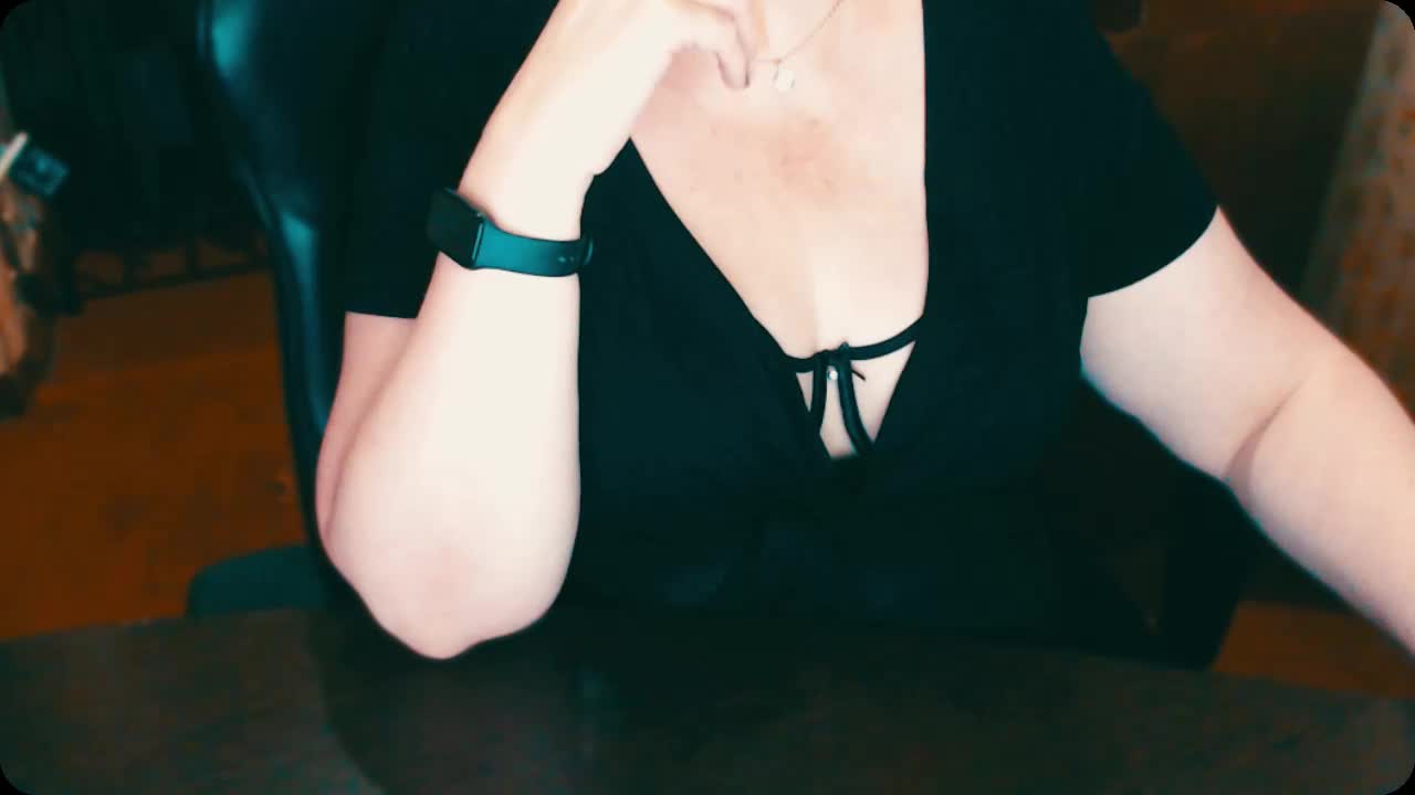 Alisa1917 Live Sex December 14, 2025