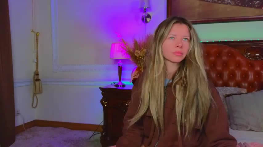 Real_Tini Live Sex December 13, 2025