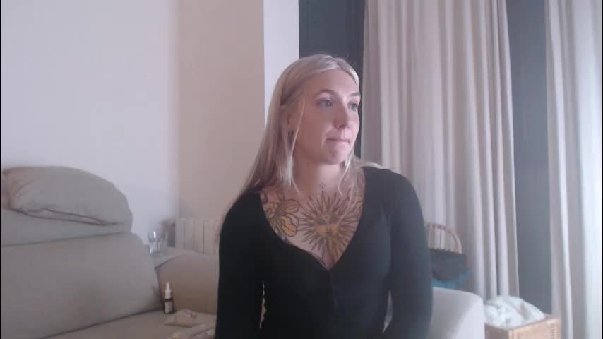 tattoobbgirl Live Sex December 13, 2025