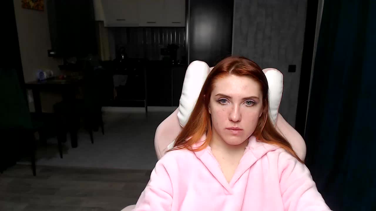 Regimasmile Live Sex December 13, 2025