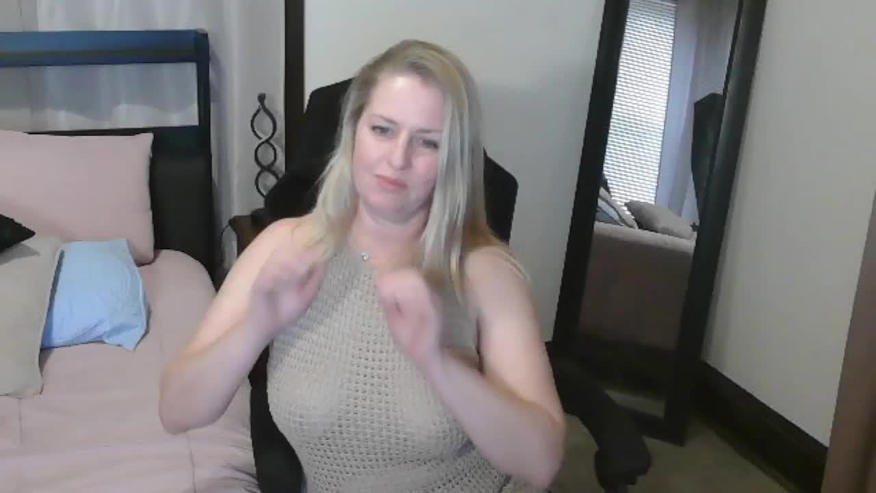 Holliekate Live Sex 2025.12.06