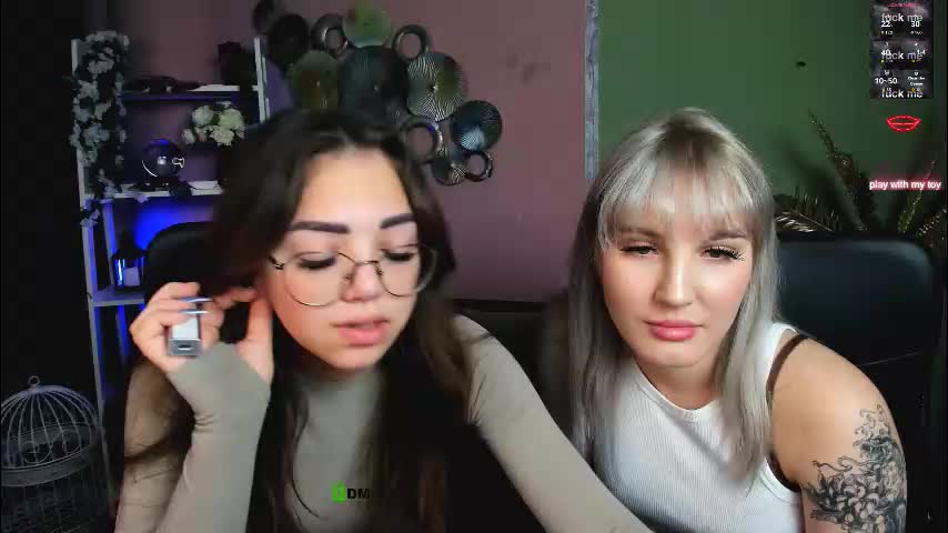 kiki_swan Live Sex December 13, 2025
