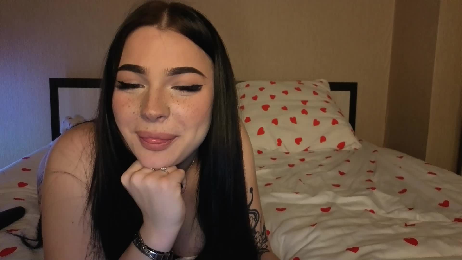 LisaAndDenis Live Sex December 4, 2025