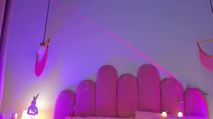 ElsaYoung Live Sex December 13, 2025