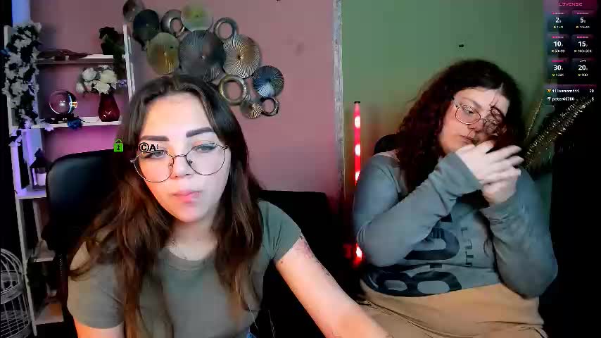 kiki_swan Live Sex December 13, 2025