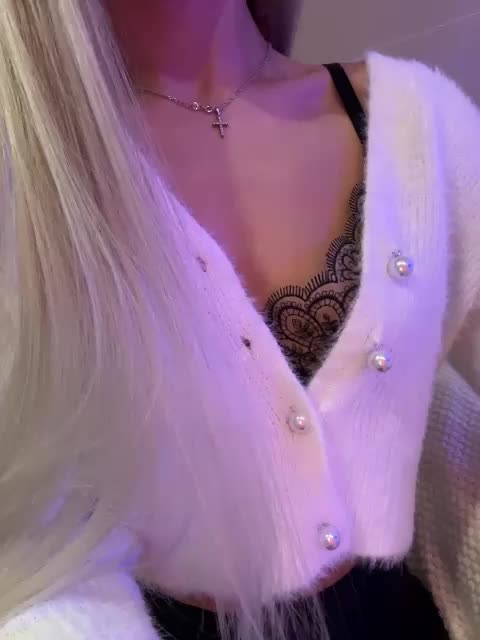 PauLiiine Live Sex December 13, 2025