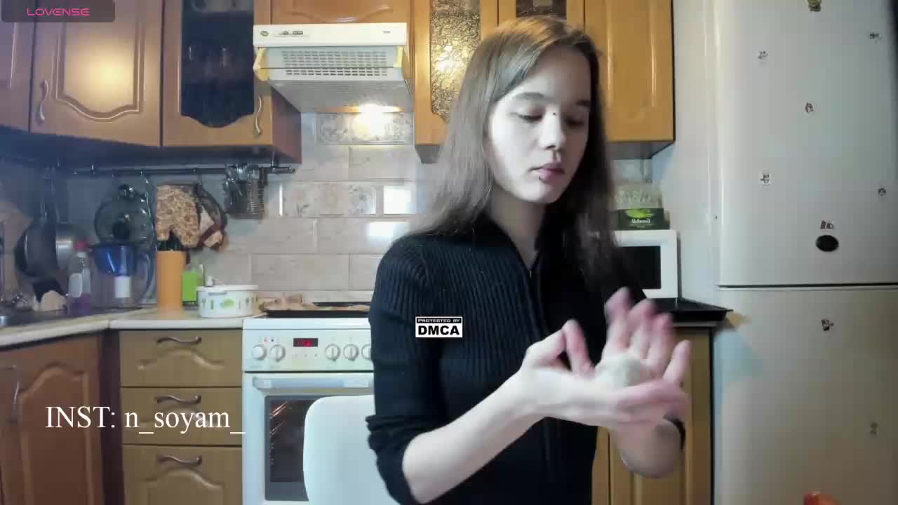 KikiSoHigh Live Sex December 12, 2025