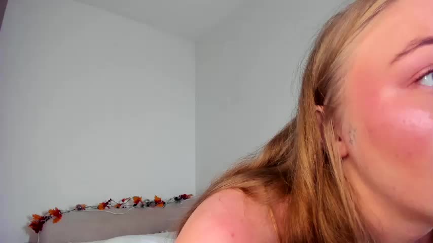 MiaMeowa Live Sex December 12, 2025