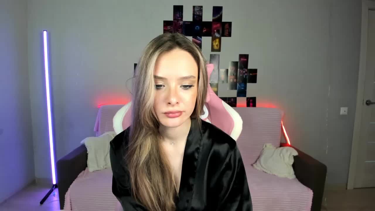 Suzie-Q69 Live Sex December 13, 2025