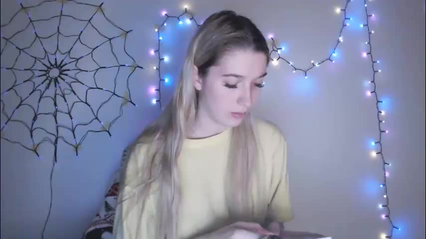 honeyveil Live Sex December 12, 2025