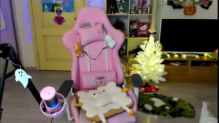 elly_milas Live Sex December 13, 2025